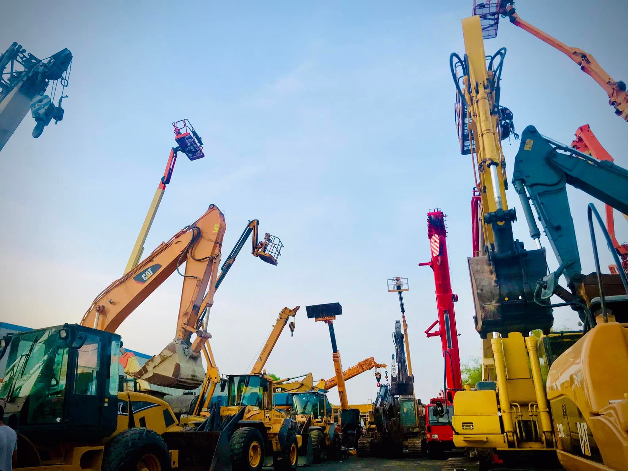 Heavy crane equipment